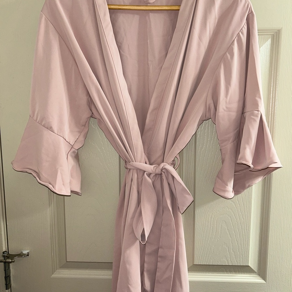 Elegant Pink Robe with Ruffle Sleeves